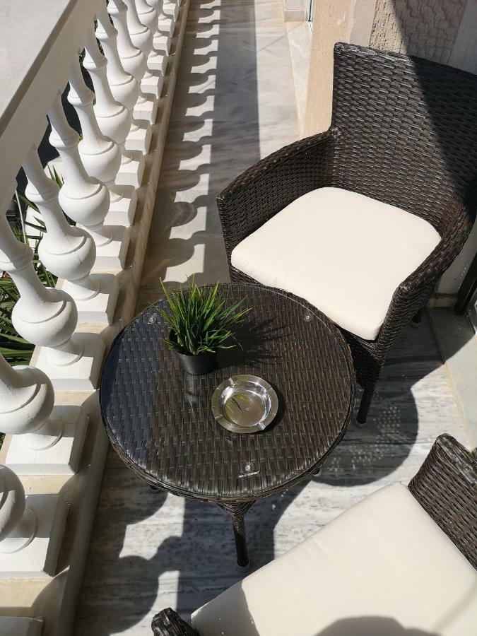 Explore Greece From Near The Sea Apartment Chalkís Exterior foto